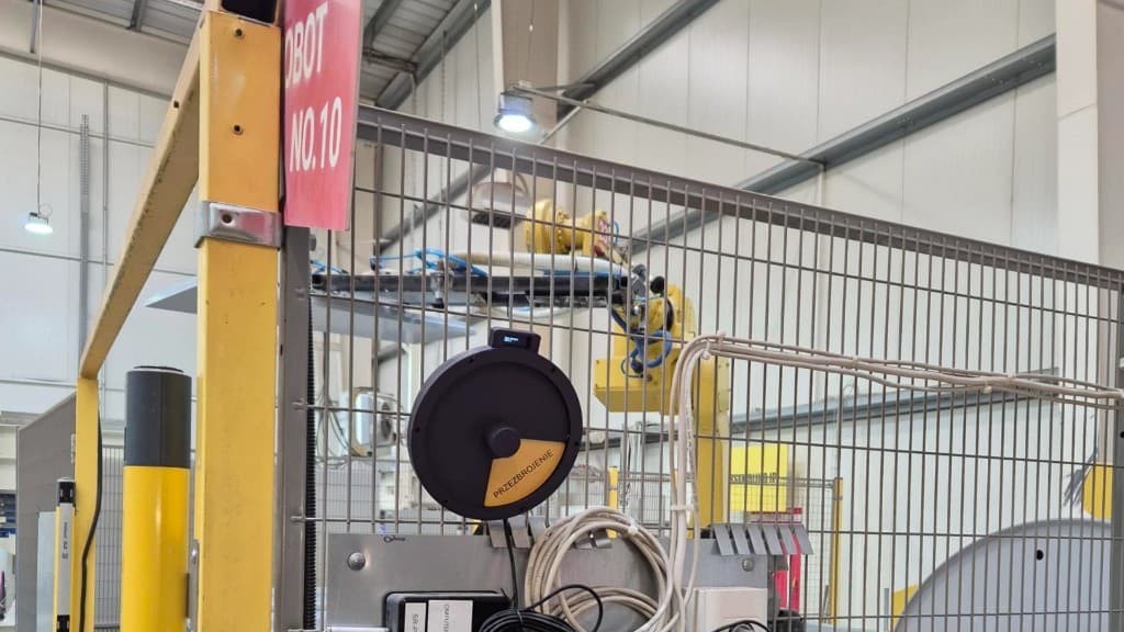 DBR77 Status Deck on a workstation