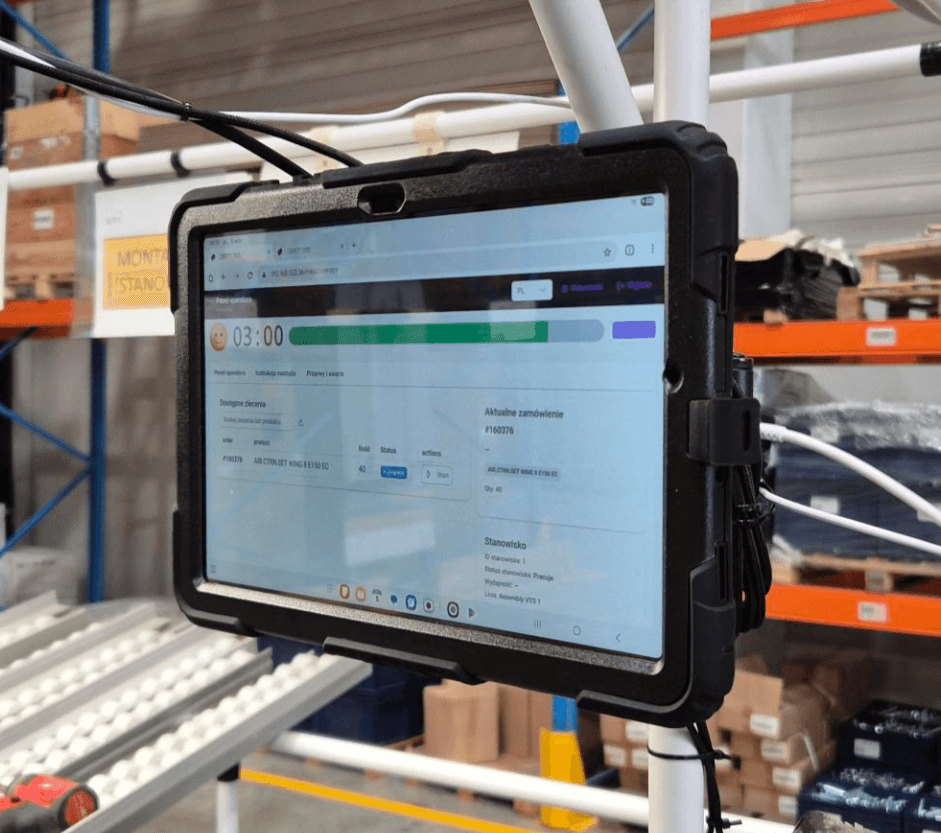Mobile app: tasks and alerts